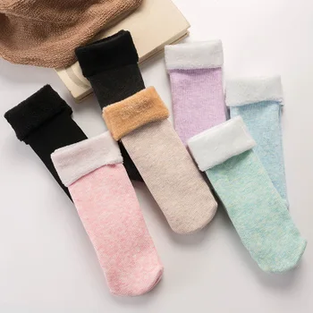 1Pairs נשים מגפי שלג גרביים מקרית מוצק צבע לעבות תרמי קשמיר צמר הרצפה גרביים מכותנה רכה חורף חם גרב